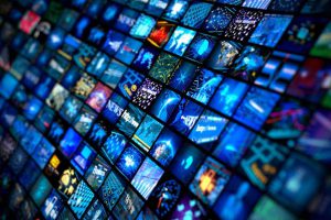 تلویزیون پروتکل اینترنت (IPTV)